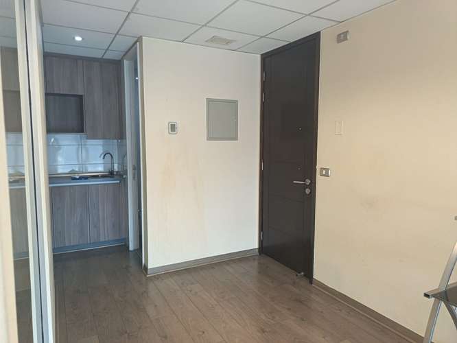 Arriendo Oficina 3P 2B estacionamiento y bodega Metro San Alberto Hurtado.