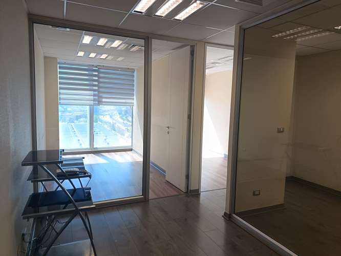 Arriendo Oficina 3P 2B estacionamiento y bodega Metro San Alberto Hurtado.