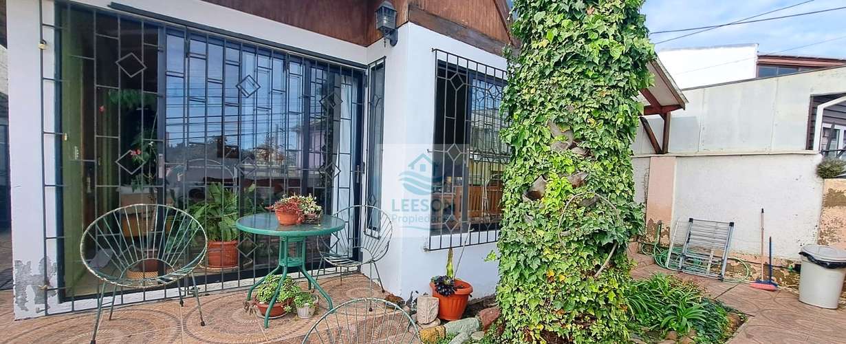 VENTA AMPLIA CASA 4D/2B SECTOR RESIDENCIAL-RECREO