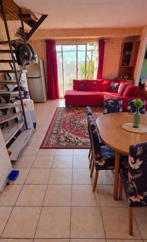 VENDO CASA EN BARRIO HOLANDA MAIPÚ 3H 2B 1E