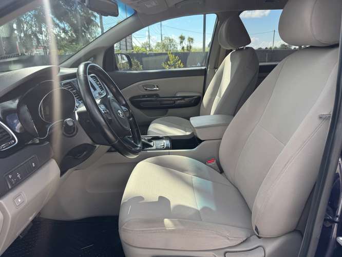 KIA MOTORS GRAND CARNIVAL 2018
