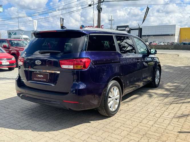 KIA MOTORS GRAND CARNIVAL 2018