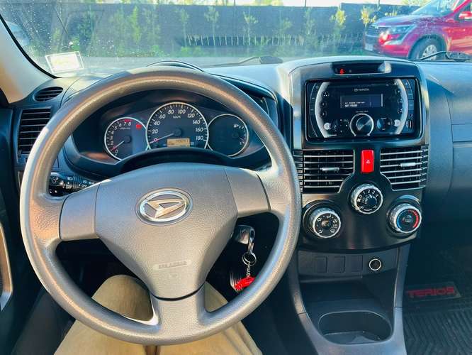 DAIHATSU TERIOS 2015