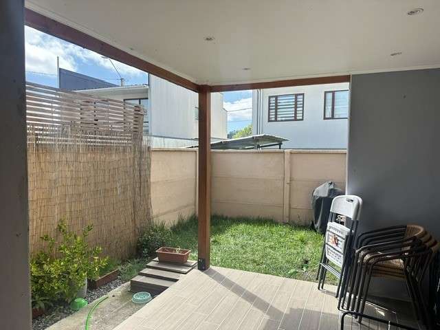 Casa VALLE ESCONDIDO, CALLE VALENCIA 894 CONDOMINIO A. PINTO II