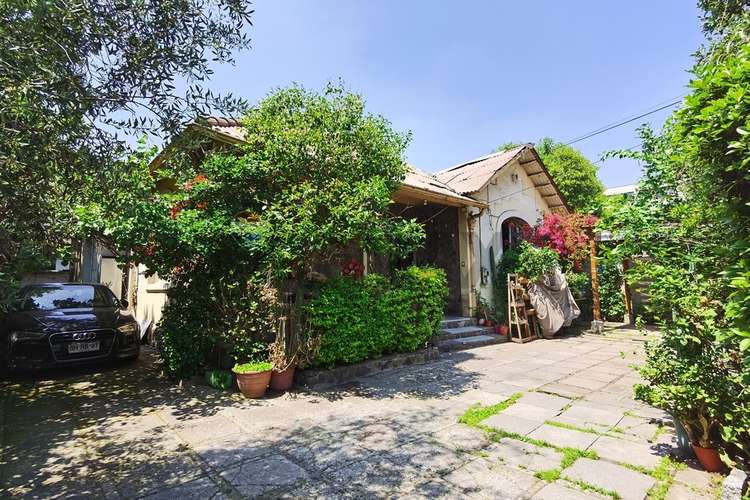 Casa  379 m²  terreno a pasos de plaza ñuñoa
