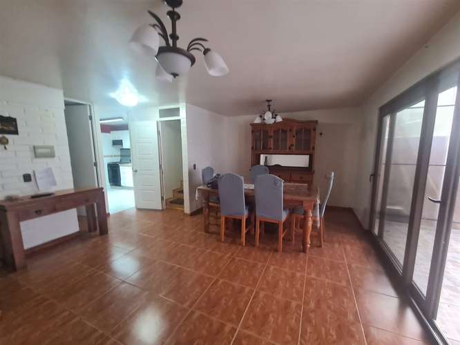 CASA Casa en ARRIENDO Barrio Plazas del Campo, Machalí