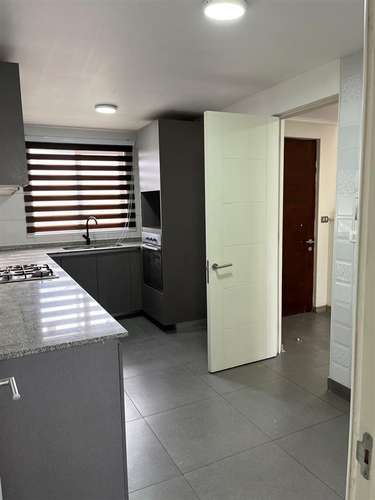CASA Impecable casa estilo mediterranea, en Condominio Laguna del Sol - Imagen 4