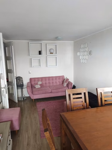 Arriendo dpto. amplio y con excelente ubicacion, Sta. Julia 45