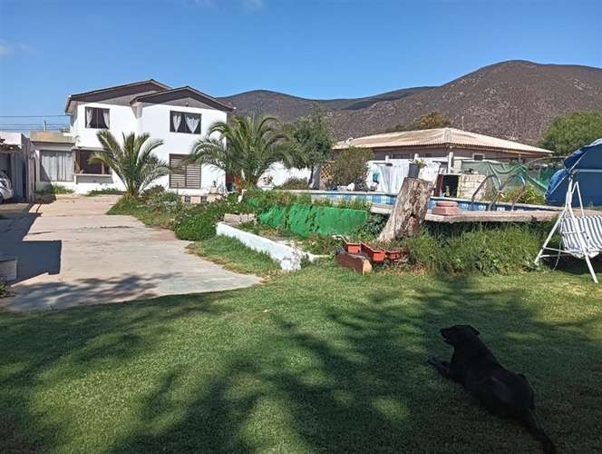 Casa Con amplio terreno y piscina Rinconada del Sauce Cqbo