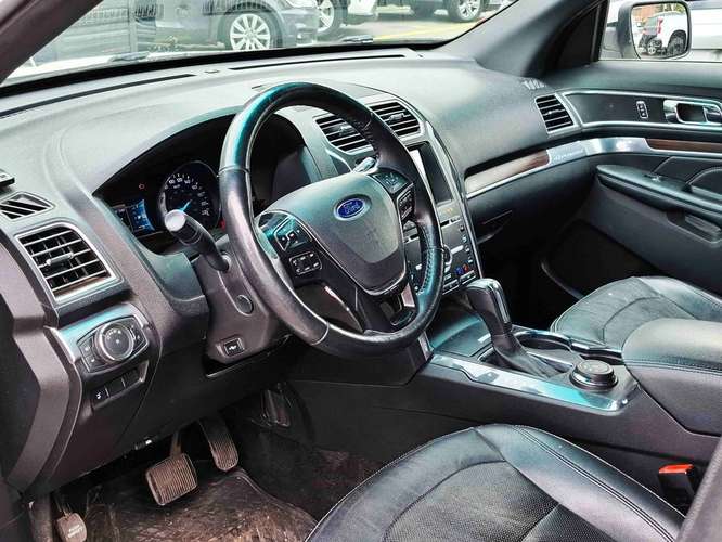 FORD EXPLORER 2017