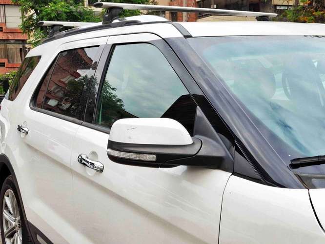FORD EXPLORER 2017