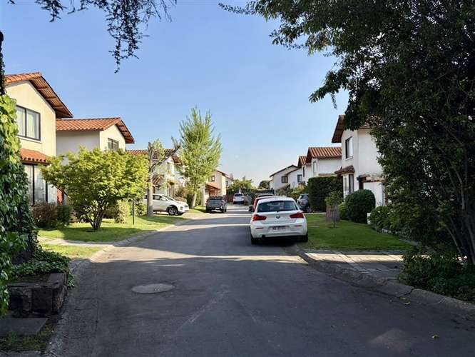 En condominio seguro y remodelada, 4D, 3B+serv, impecable - Imagen 24