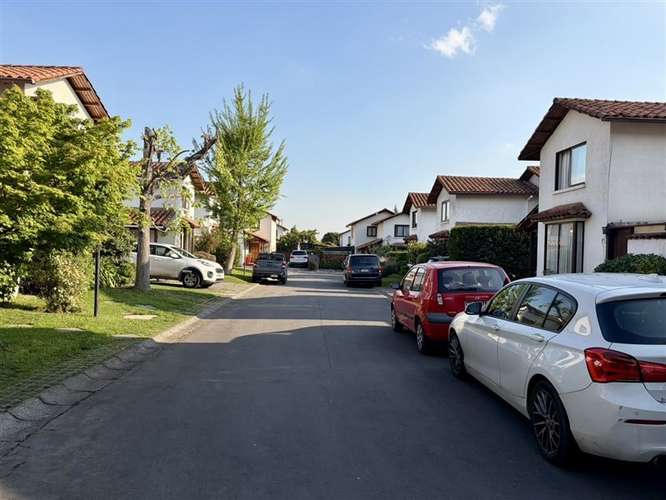 En condominio seguro y remodelada, 4D, 3B+serv, impecable - Imagen 23