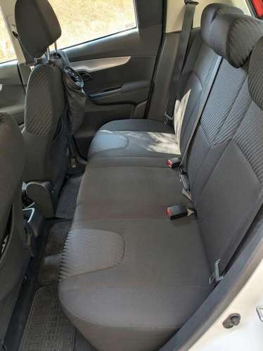 Mahindra KUV100 2021 | Único Dueño | Excelente Estado | 71.000 KM - Imagen 5