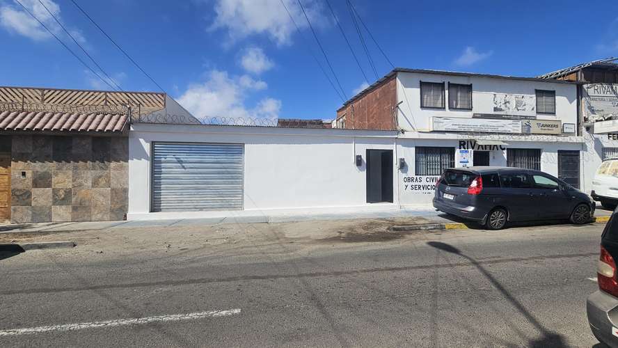 Local Comercial Remodelado Agustín Edwards con Tucapel