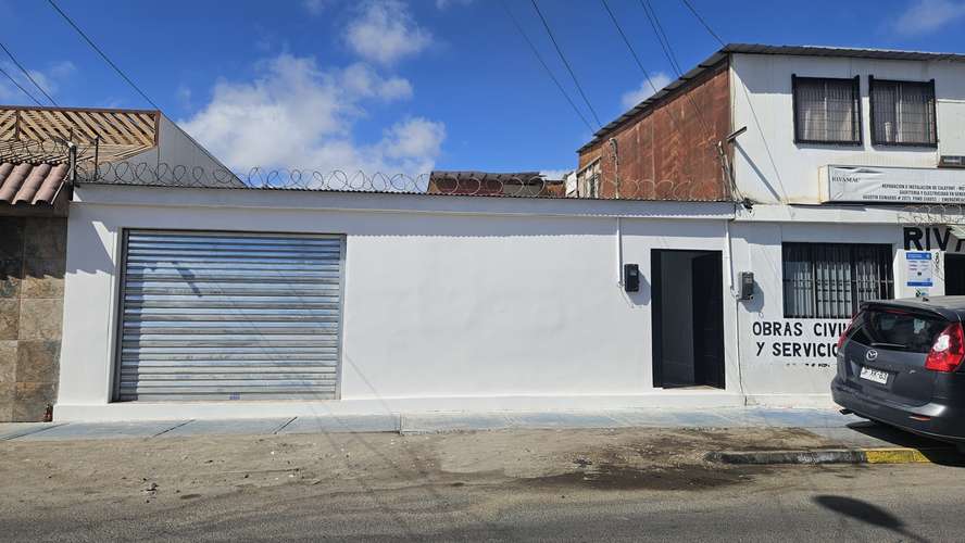 Local Comercial Remodelado Agustín Edwards con Tucapel