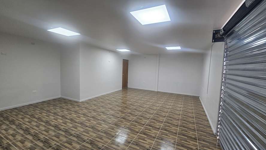 Local Comercial Remodelado Agustín Edwards con Tucapel