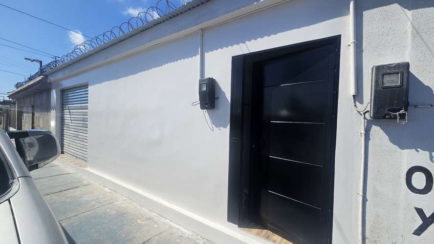 Local Comercial Remodelado Agustín Edwards con Tucapel