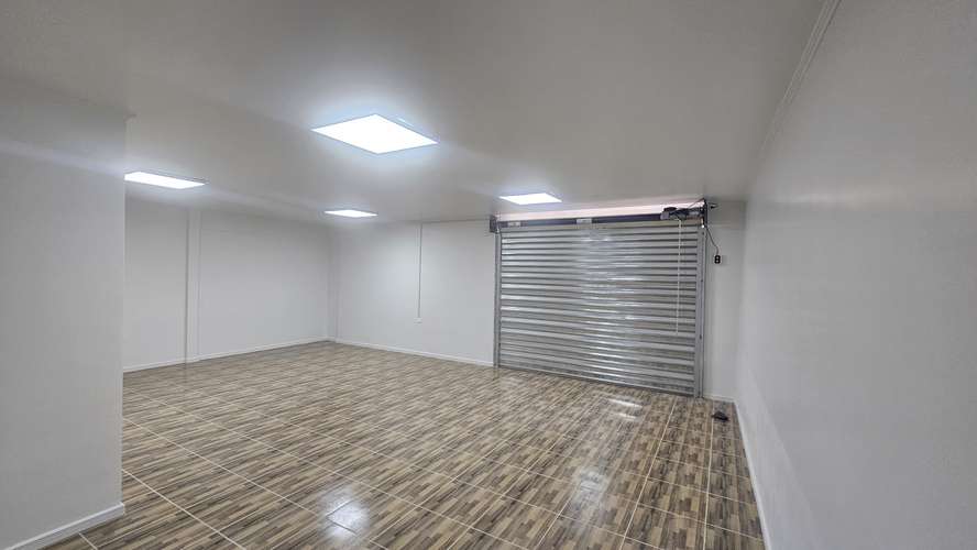 Local Comercial Remodelado Agustín Edwards con Tucapel