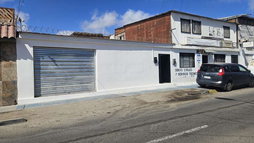 Local Comercial Remodelado Agustín Edwards con Tucapel
