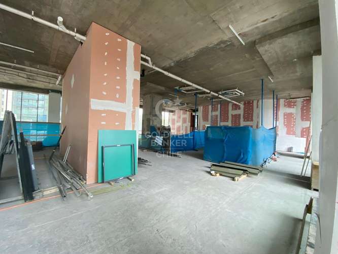 Local de 270 m2 en primer piso en Boulevard Kennedy