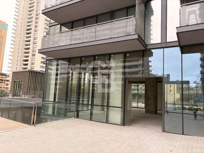 Local de 270 m2 en primer piso en Boulevard Kennedy