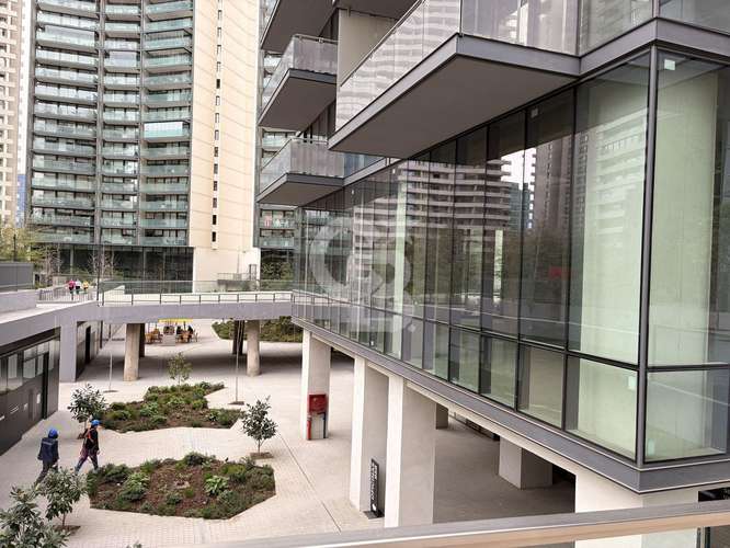 Local de 270 m2 en primer piso en Boulevard Kennedy