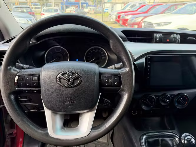 TOYOTA HILUX SR 2016 4X2 FULL - Imagen 10