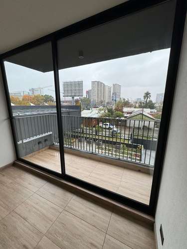 Arriendo dpto 1D1B+BODEGA Mall Plaza Vespucio, Metro Cerca - Imagen 3
