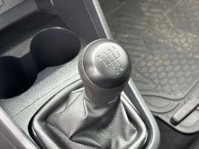 VOLKSWAGEN SAVEIRO 2023 - Imagen 14