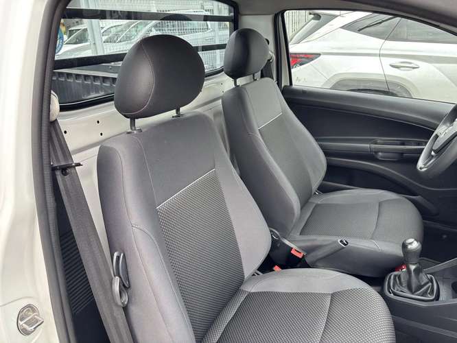 VOLKSWAGEN SAVEIRO 2023 - Imagen 7