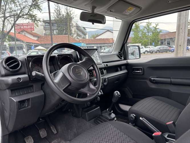 SUZUKI JIMNY 2025