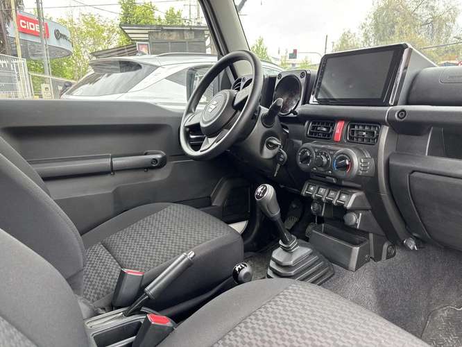 SUZUKI JIMNY 2025