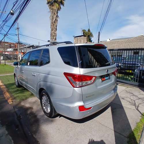 SsangYong stavic   2.0 2018 diesel - Imagen 6