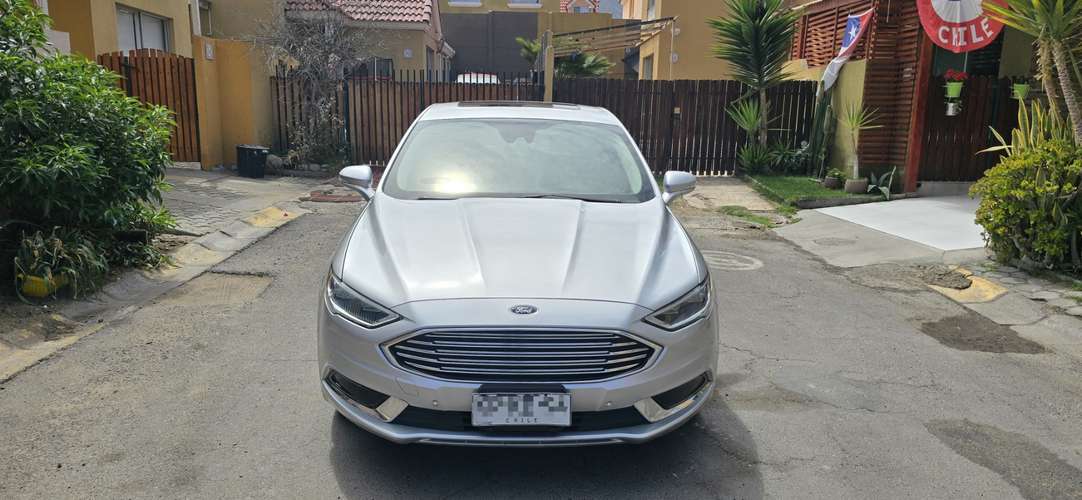 Ford Fusion 2018 2.0 SE