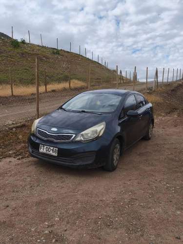 Kia rio 4 año 2013 - Imagen 4