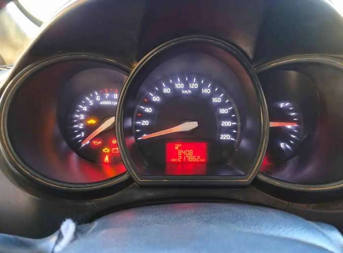 Kia rio 4 año 2013 - Imagen 2