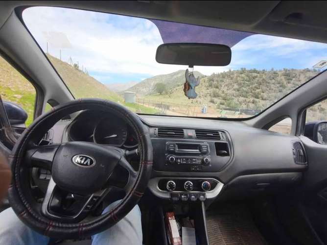 Kia rio 4 año 2013