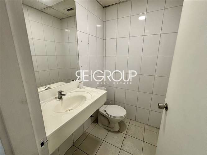 Oficina 4 privados en el Barrio El Golf - Imagen 19