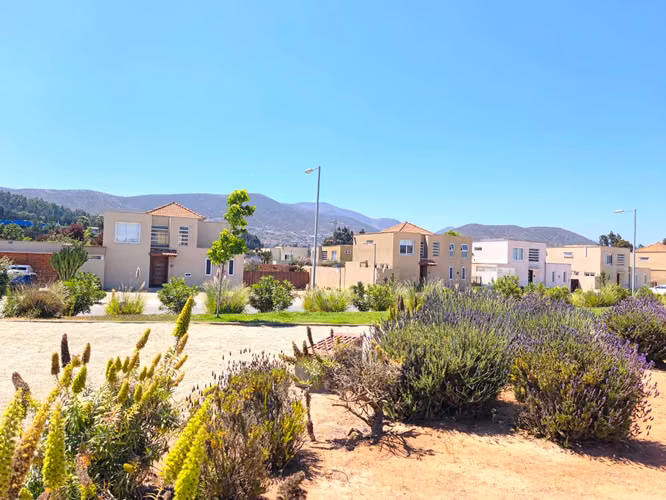 Se Vende Terreno Urbanizado en Condominio Umbrales, San Joaquín, La Serena