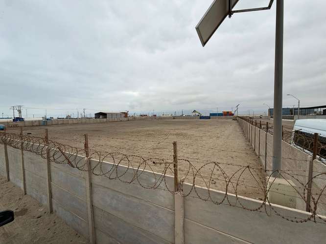 ARRIENDO GRAN TERRENO UBICADO EN LA CIUDAD DE MEJILLONES.