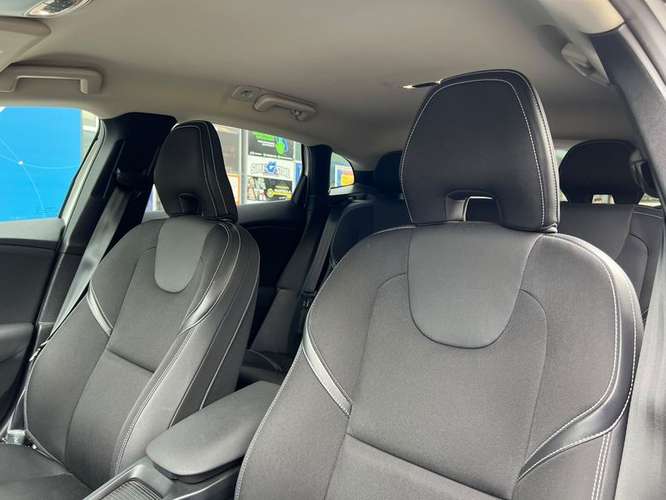 VOLVO V40 2.0 T AUT - 2020 | 5066 - Imagen 14