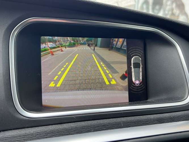 VOLVO V40 2.0 T AUT - 2020 | 5066 - Imagen 19