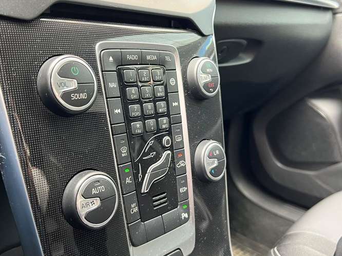 VOLVO V40 2.0 T AUT - 2020 | 5066 - Imagen 16