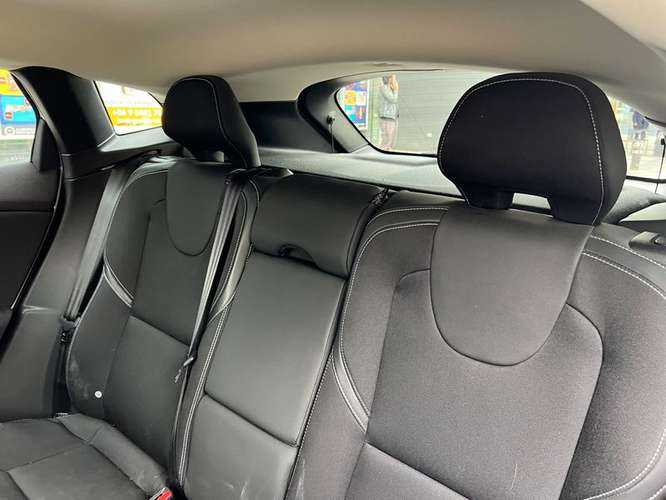 VOLVO V40 2.0 T AUT - 2020 | 5066 - Imagen 15