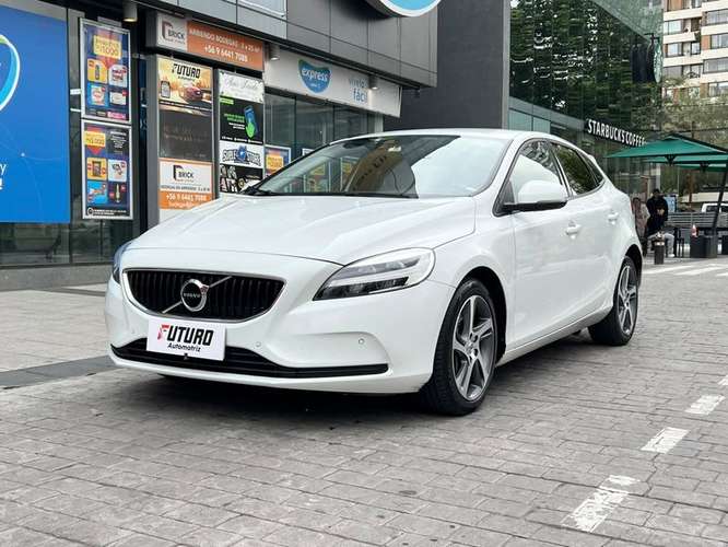VOLVO V40 2.0 T AUT - 2020 | 5066 - Imagen 3