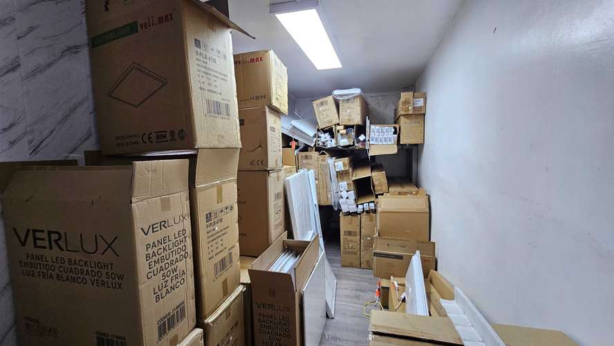 Se arrienda local comercial amplio y nuevo (87340) - Imagen 20