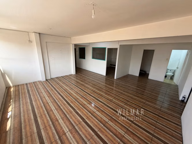 Edificio Comercial Planta Libre + 17 Box/oficinas