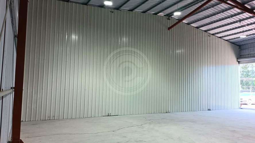 Local frente a la Ruta 160, Stripcenter Laposada (186876)