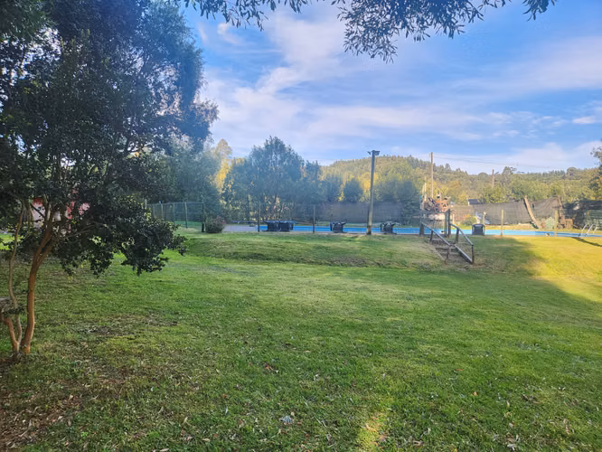 Sector Escuadrón, Terreno grande, con casa y Piscina, cerca Parque Jorge Alessandri